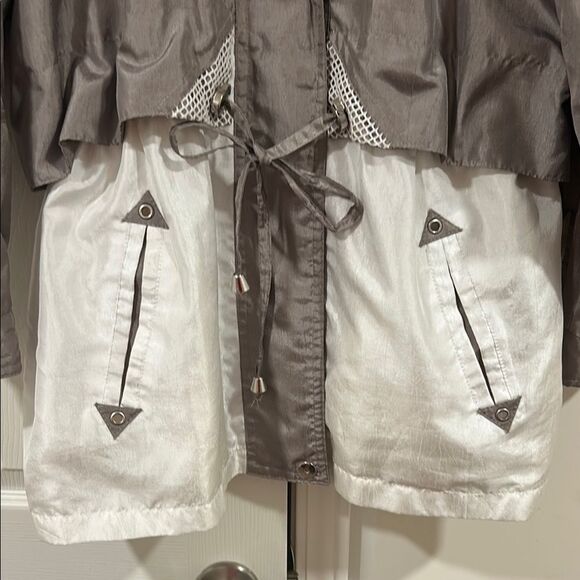 Vintage silky pewter Gray and White Women's Jacket 2X windbreaker - Picture 8 of 8